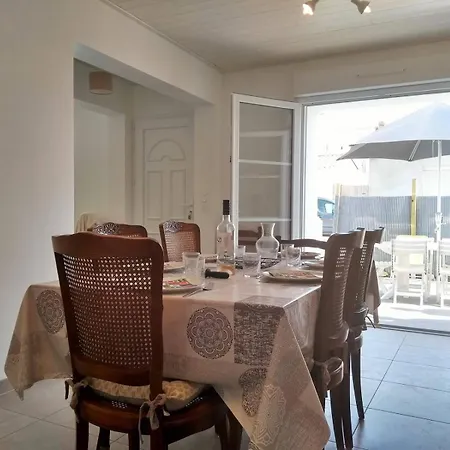 Villa Gu000-47n- Mais-3 Pieces - 57m2 - 5 Personnes -la Gueriniere